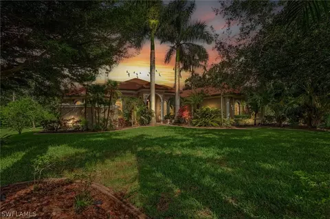 1911 Piccadilly Cir, Cape Coral, FL 33991