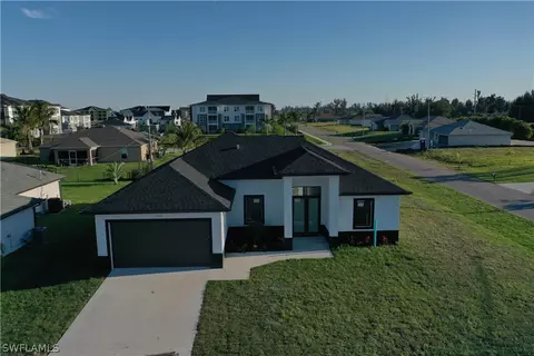 1450 SW 1st Ter, Cape Coral, FL 33991