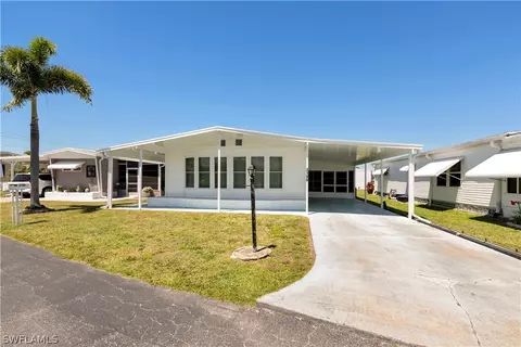 3190 Mercury Ln, North Fort Myers, FL 33903