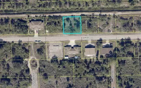 15211523 E 12th St, Lehigh Acres, FL 33972