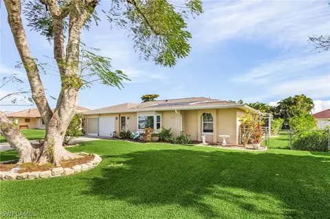 1215 SE 22nd Ave, Cape Coral, FL 33990