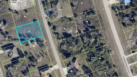 966 Graystone Ave, Lehigh Acres, FL 33974