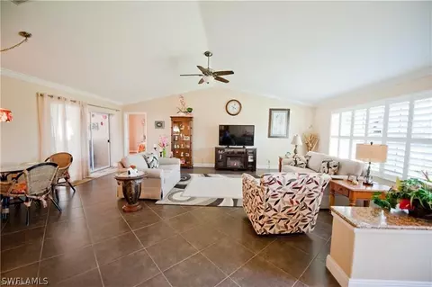 1315 SW 44th St, Cape Coral, FL 33914