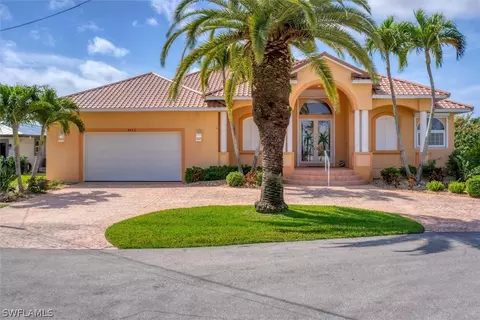 5380 Delano Ct, Cape Coral, FL 33904