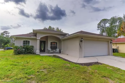 4407 Vaquero St, North Port, FL 34286