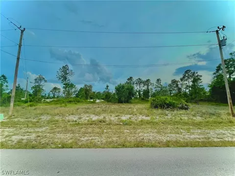 656 Raintree St E, Lehigh Acres, FL 33974