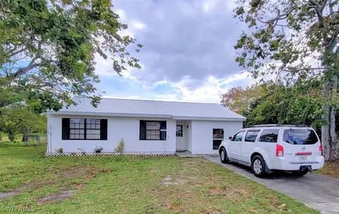 4037 W Sunflower Cir, Labelle, FL 33935