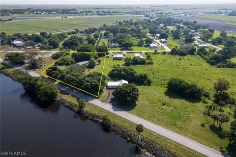 1429 River Rd, Moore Haven, FL 33471 photo 3