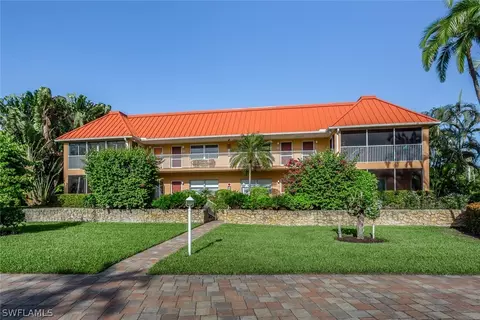 805 E Gulf Dr #D-2, Sanibel, FL 33957