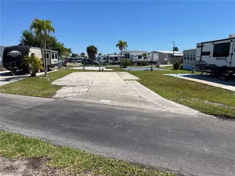 19681 Summerlin Apt 146 Rd, Fort Myers, FL 33908