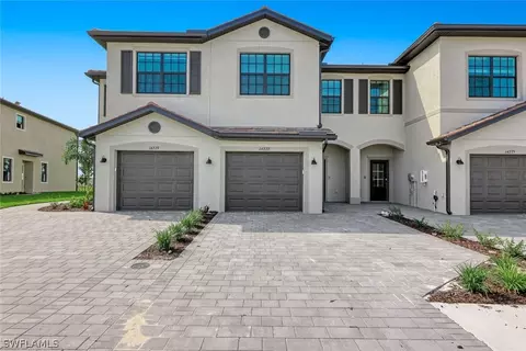 14277 Pine Lodge Ln, Fort Myers, FL 33913