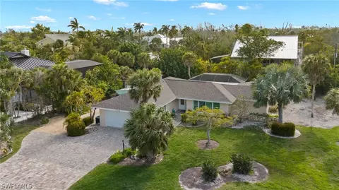 9428 Moonlight Dr, Sanibel, FL 33957