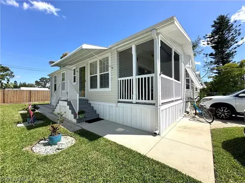 20321 Cumberland Ct, Estero, FL 33928 photo 3