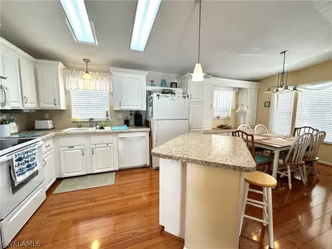 20321 Cumberland Ct, Estero, FL 33928 photo 6