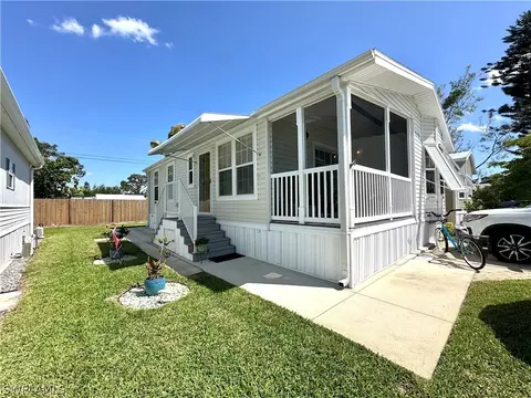 20321 Cumberland Ct, Estero, FL 33928 photo 4