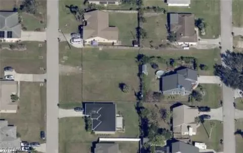 17525 Homewood Rd, Fort Myers, FL 33967