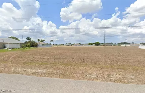 1018 NE Juanita Pl, Cape Coral, FL 33909