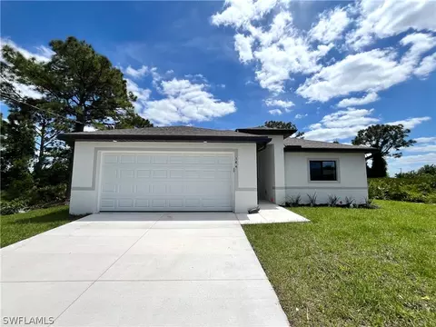 344 Pembroke St, Lehigh Acres, FL 33974