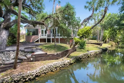 Exterior - 20960970 Sandy Ln, Estero, FL 33928 photo 8 of 12