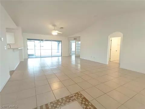 1133 SW 31st Ter, Cape Coral, FL 33914