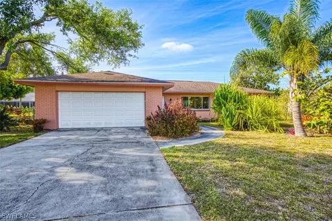 2230 Flora Ave, Fort Myers, FL 33907