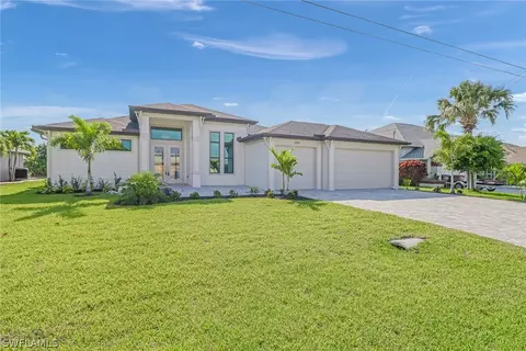 3818 SW 5th Ave, Cape Coral, FL 33914