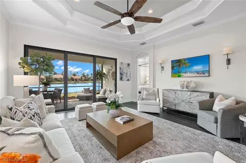 9390 Isla Bella Cir, Bonita Springs, FL 34135