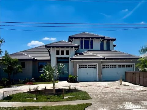 3812 Surfside Blvd, Cape Coral, FL 33914