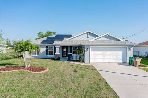 1223 NE 40th St, Cape Coral, FL 33909