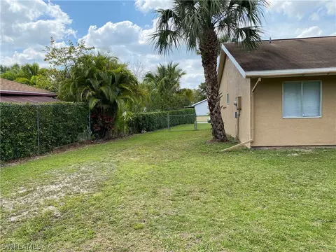 4015 E Palomar Cir, Labelle, FL 33935 photo 6