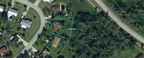 4015 E Palomar Cir, Labelle, FL 33935 photo 3