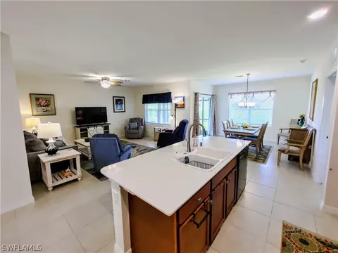 3324 Acapulco Cir, Cape Coral, FL 33909