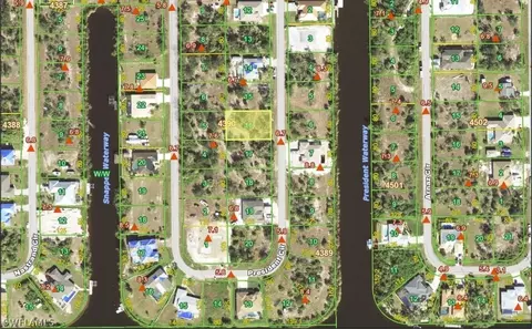 9517 President Cir, Port Charlotte, FL 33981