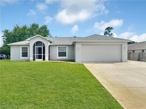 8488 Pittsburgh Blvd, Fort Myers, FL 33967
