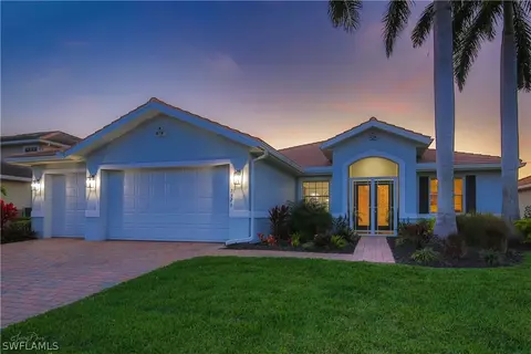 2526 Ashbury Cir, Cape Coral, FL 33991