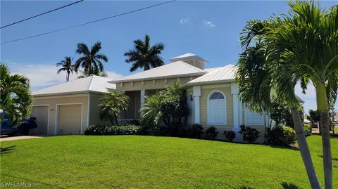 3707 Jade Ave, Saint James City, FL 33956
