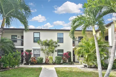 9285 Lake Park Dr #102, Fort Myers, FL 33919