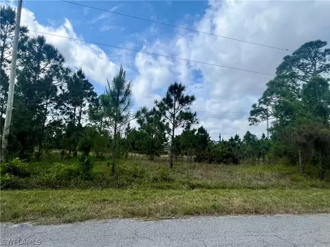 1166 Briarcliffe St, Fort Myers, FL 33913