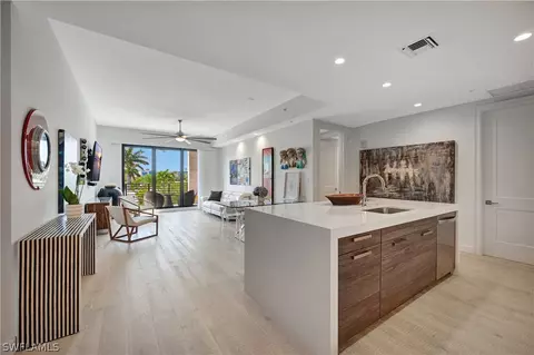 1111 Central Ave #301, Naples, FL 34102