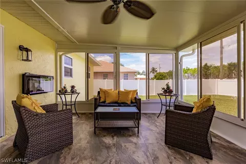 1513 SW 14th St, Cape Coral, FL 33991