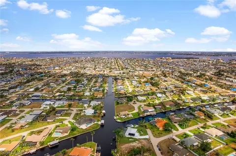1131 SE 38th St, Cape Coral, FL 33904