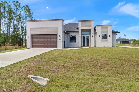 2800 20th St W, Lehigh Acres, FL 33971
