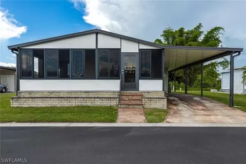 27 Aloe St, Alva, FL 33920