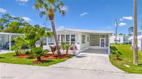 814 Holly Berry Ct, North Fort Myers, FL 33903
