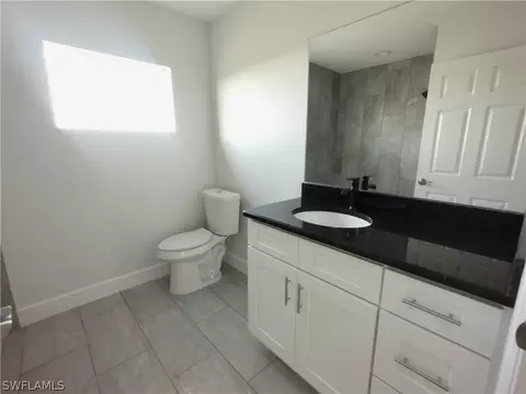 Bath - 527 David Cir, Labelle, FL 33935 photo 9 of 9