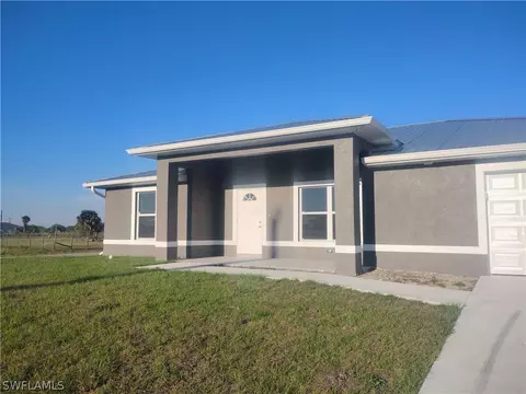 Exterior - 527 David Cir, Labelle, FL 33935 photo 2 of 7