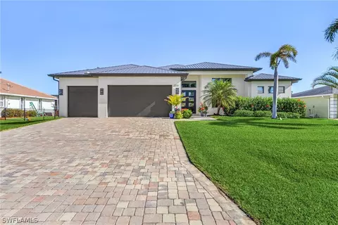 2015 SE 29th Ln, Cape Coral, FL 33904