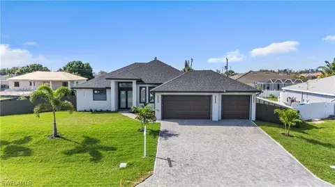 122 NE 23rd Ter, Cape Coral, FL 33909