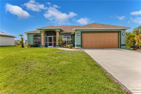 4113 20th St SW, Lehigh Acres, FL 33976