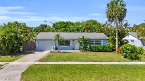 2769 Poinciana St, Naples, FL 34105